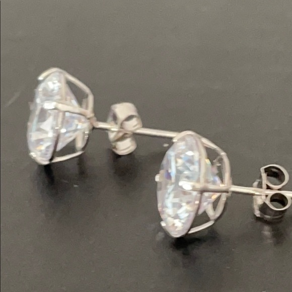 FOREVER 14KWHITE GOLD CUBIC ZIRCONIA EARRINGS NIB - Picture 11 of 16